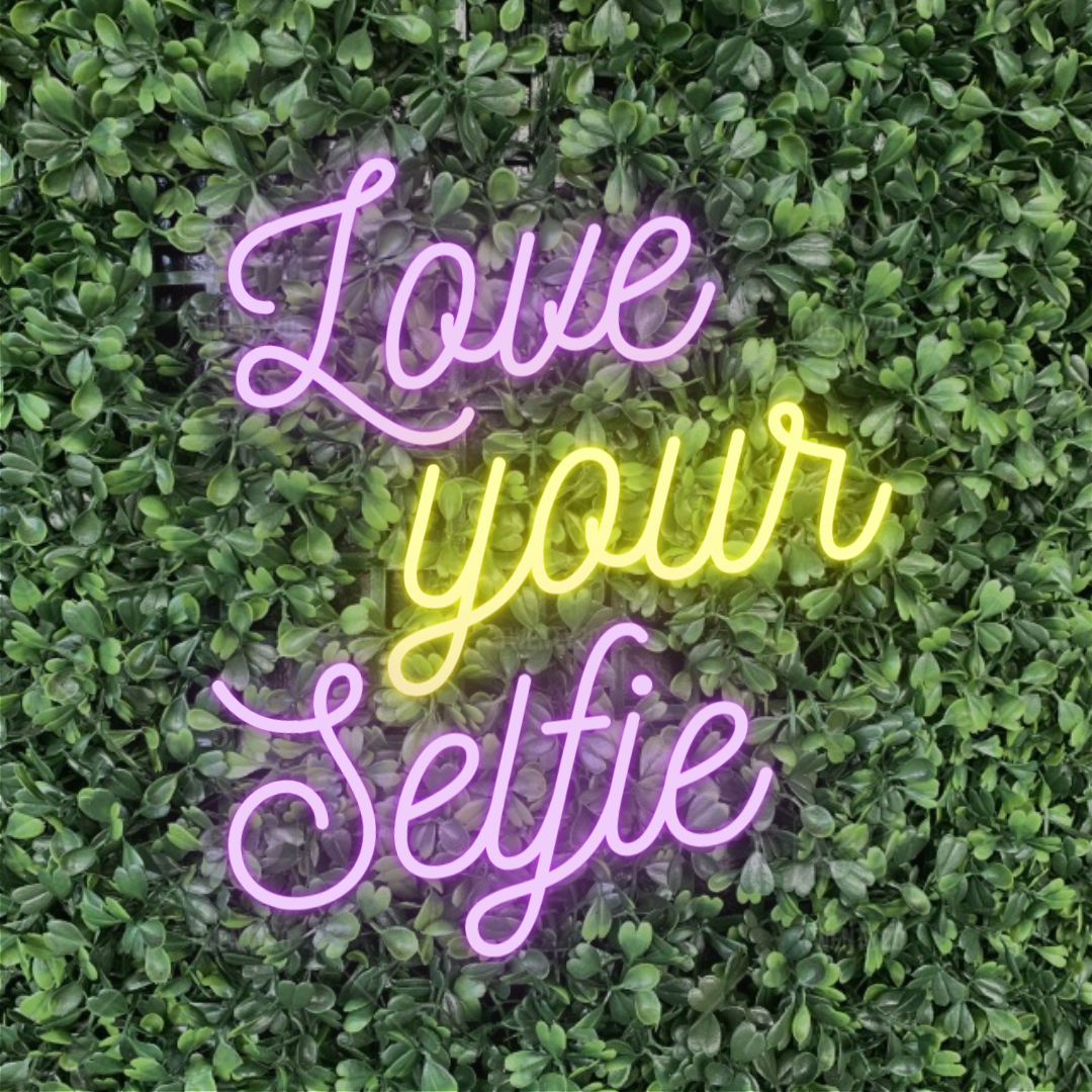 Love Your Selfie kit for teens