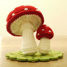 Crochet miniature mushroom 