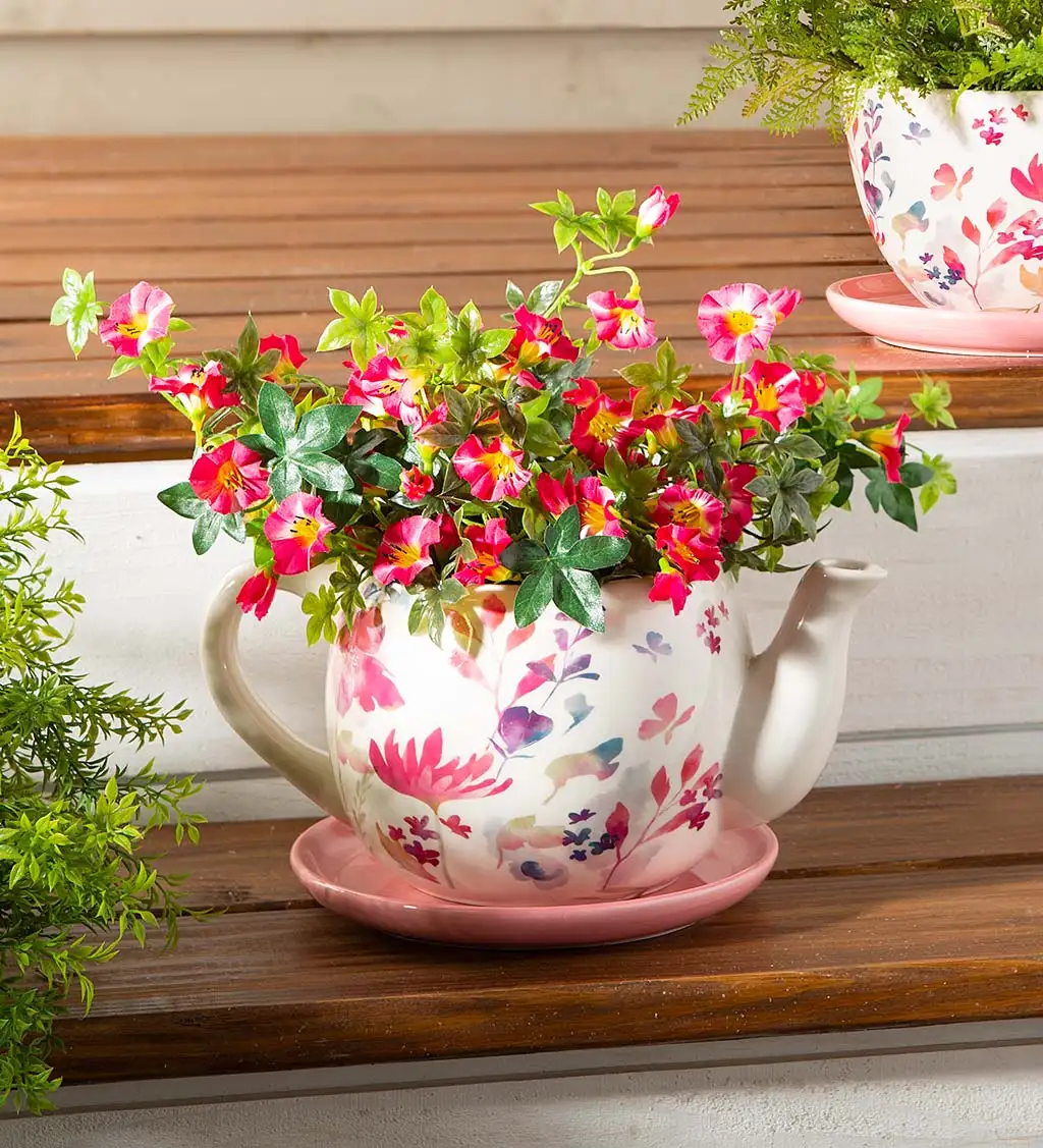 teapot planters 