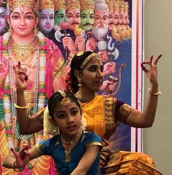 Bharatanatyam Indian Dancers