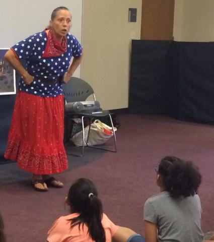 Dorayne Breedlove storytelling in front of children