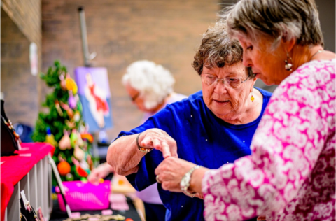 picture of seniors doing crafts