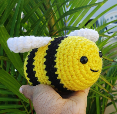 Crochet Bee Buddy
