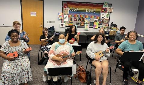 ukulele class group picture