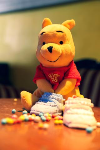 https://pixabay.com/photos/winnie-the-pooh-bear-pooh-toy-4946425/