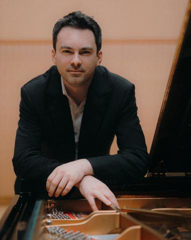 Photo of pianist Catalin Dima