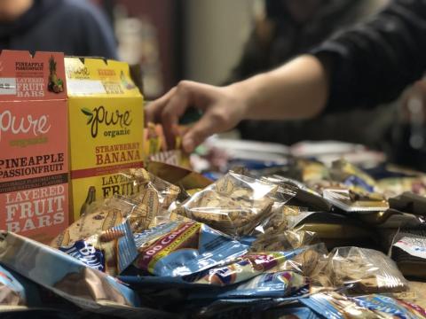 Calling all kids ages 0-18! Join us at the library for a snack, provided by EducationPV. It’s a fun and delicious way to spend your day! Stop by, grab a bite, and enjoy a meal with friends. 🍽️📚No registration required. See you soon!