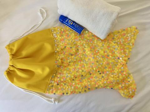 Example picture of a fish shaped drawstring bag