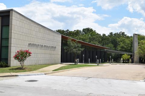 Grauwyler Park Branch Library