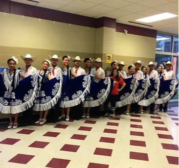 Folklorico Dancers