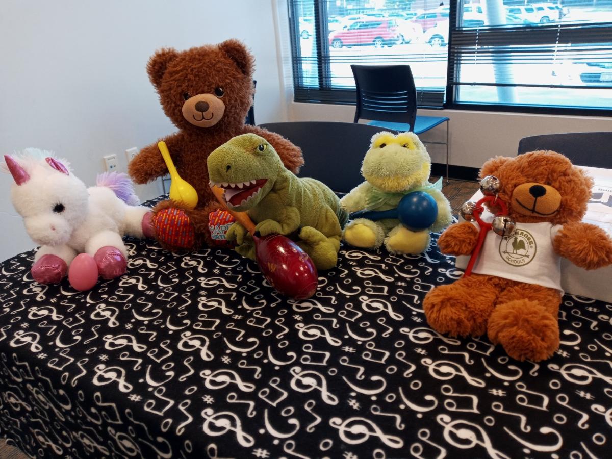 Teddy Bear Sleepover 2022 - Music Time